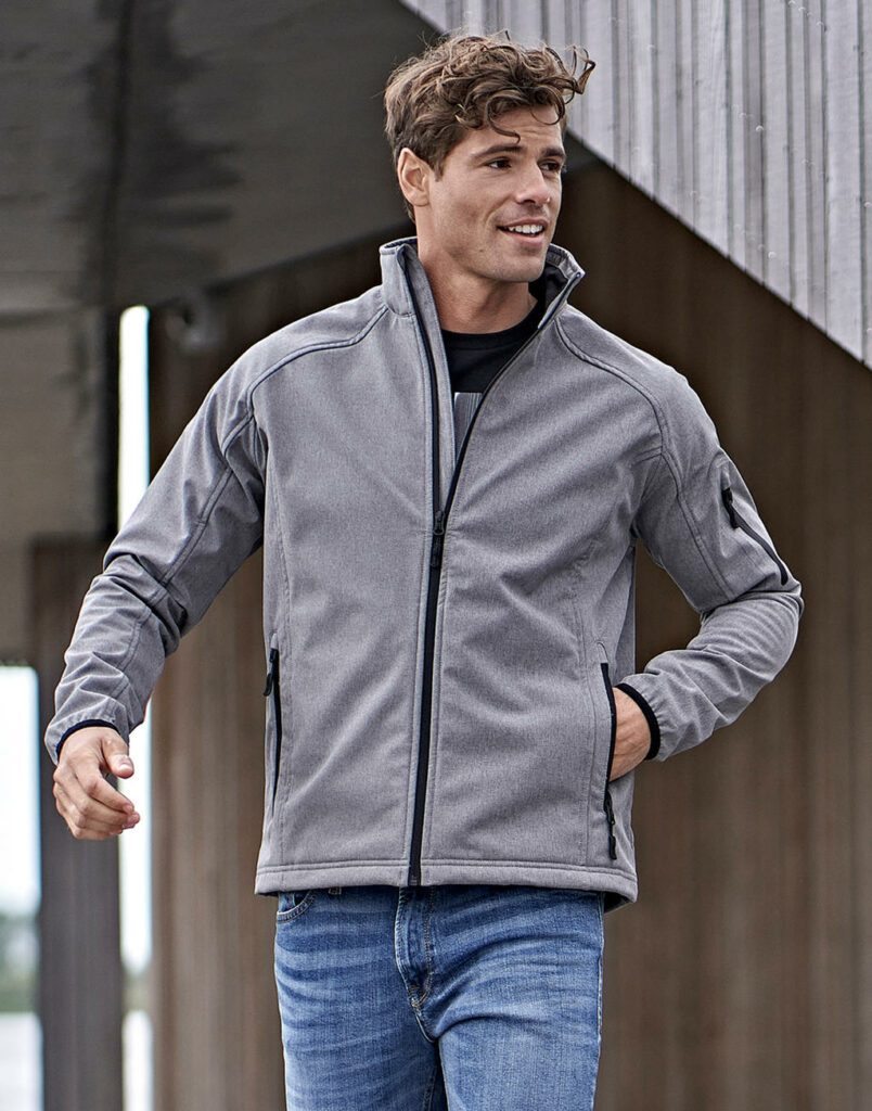 Lightweight Performance Softshell