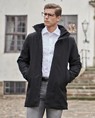 Scandinavian edition hotsell car coat