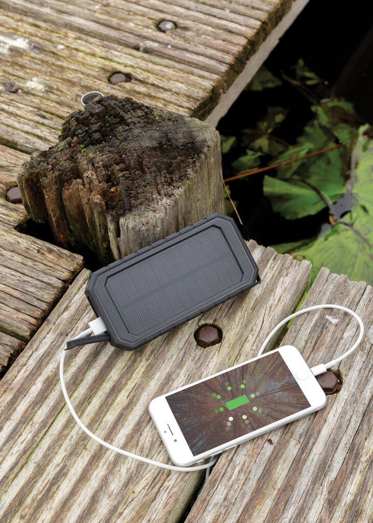 RCS recycled plastic Solar powerbank with 10W Wireless