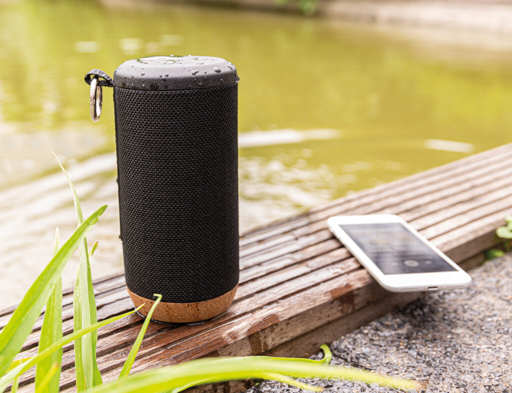 Baia 10W wireless speaker, cork