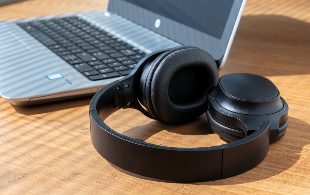 Elite Foldable wireless headphone