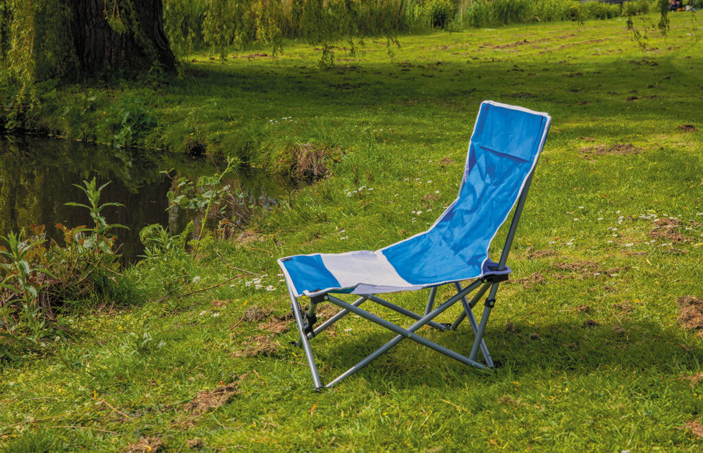 Foldable beach chair in pouch