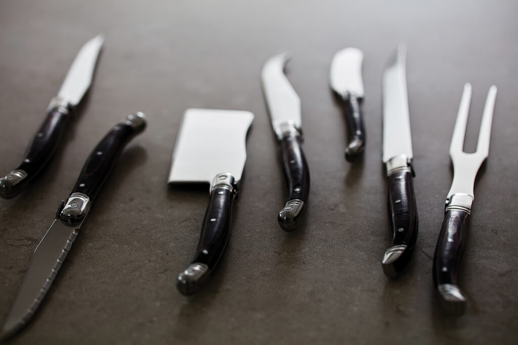 VINGA Gigaro cheese knives