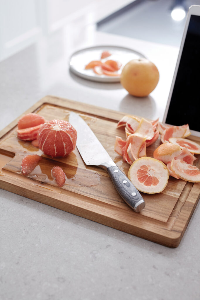 VINGA Buscot Utility Cutting Board